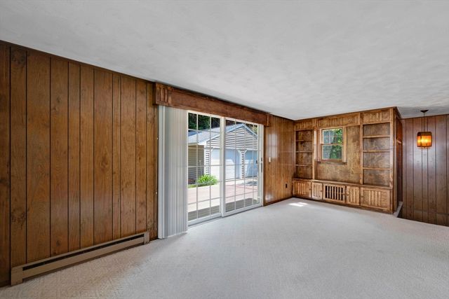 124 Westmoreland Ave, Longmeadow, MA 01106