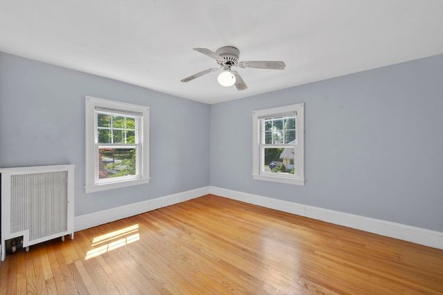 124 Westmoreland Ave, Longmeadow, MA 01106