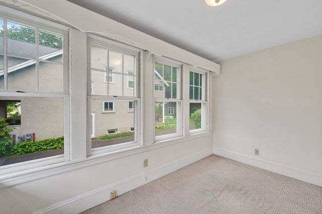 124 Westmoreland Ave, Longmeadow, MA 01106