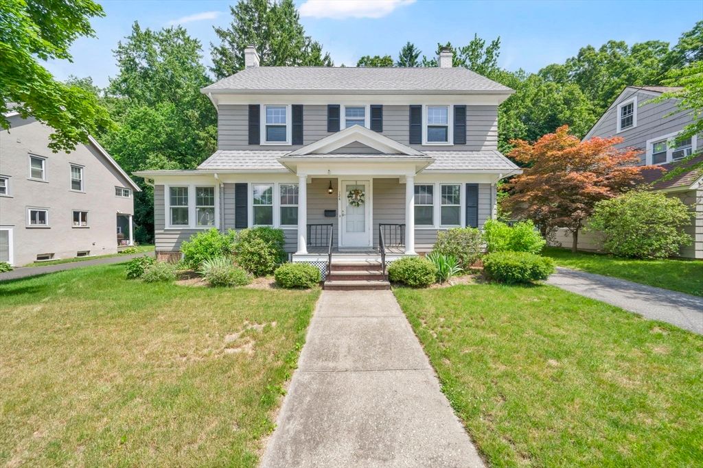 124 Westmoreland Ave, Longmeadow, MA 01106