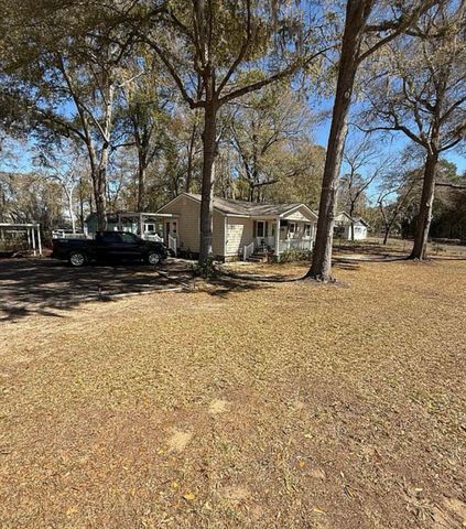1518 Scott Lake Road, Summerton, SC 29148