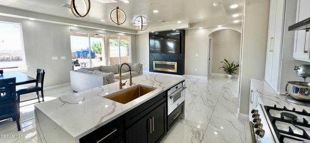 15048 RANCHO DEL SUR Drive, El Paso, TX 79938