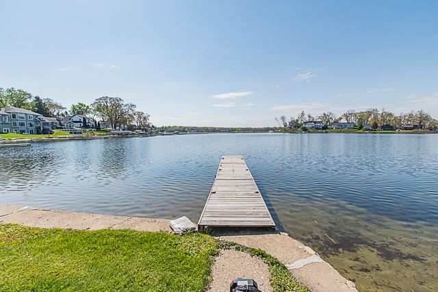 1210 N Eagle Lake Drive, Kalamazoo, MI 49009