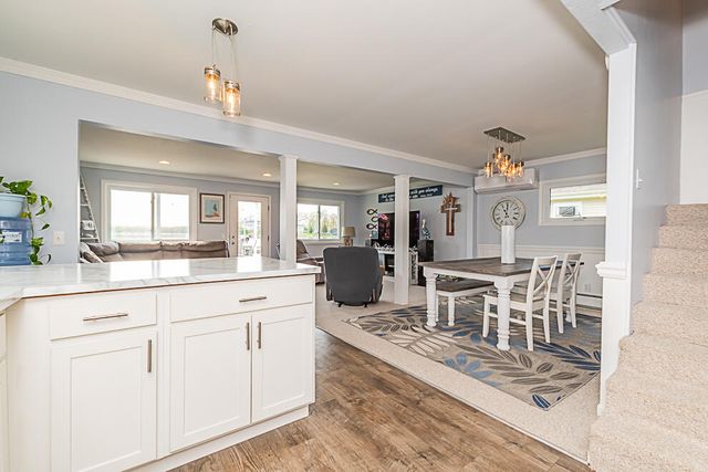1210 N Eagle Lake Drive, Kalamazoo, MI 49009