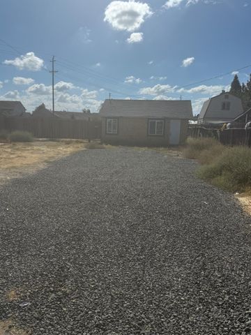 4736 Carlson Way, Salida, CA 95368