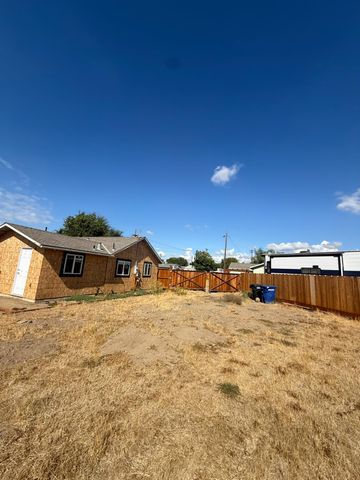 4736 Carlson Way, Salida, CA 95368