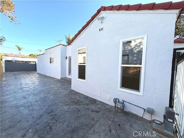 1207 S Van Ness, Santa Ana, CA 92707