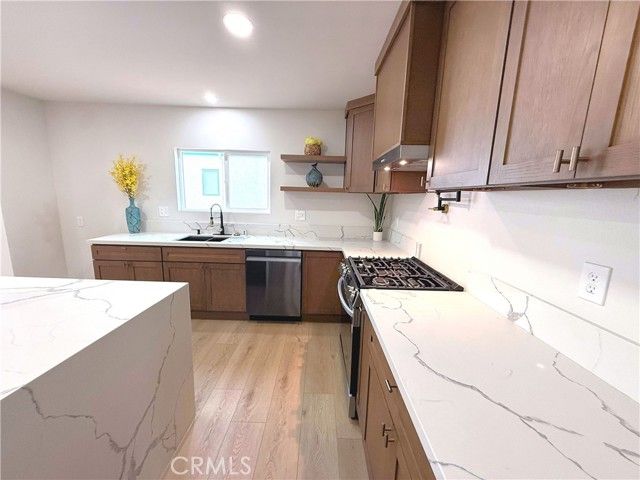 1207 S Van Ness, Santa Ana, CA 92707