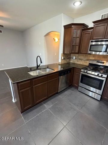 14572 Christian Castle Avenue, El Paso, TX 79938