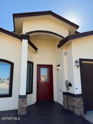 14572 Christian Castle Avenue, El Paso, TX 79938
