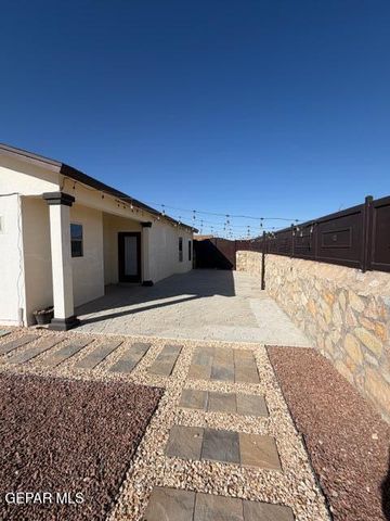 14572 Christian Castle Avenue, El Paso, TX 79938