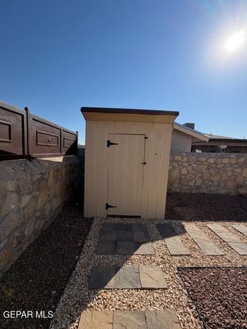 14572 Christian Castle Avenue, El Paso, TX 79938