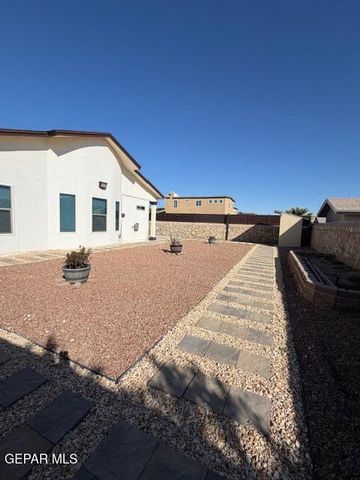 14572 Christian Castle Avenue, El Paso, TX 79938