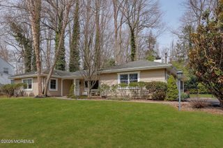 220 Dwight Road, Middletown, NJ 07748