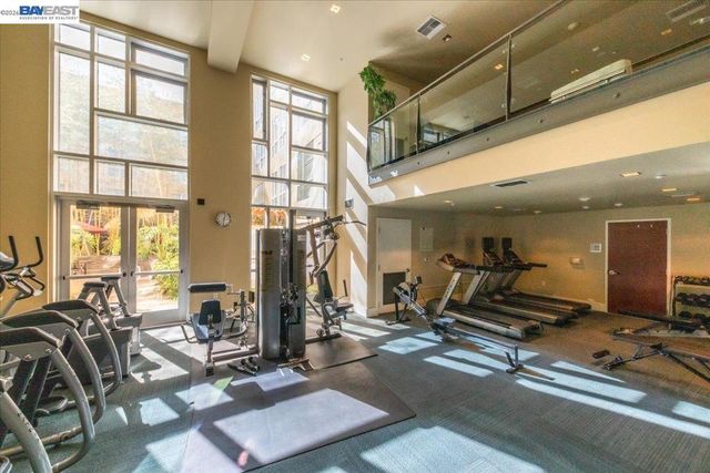 809 809 Clay St, Oakland, CA 94607