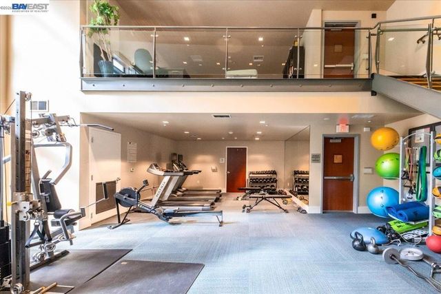 809 809 Clay St, Oakland, CA 94607