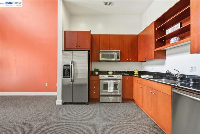 809 809 Clay St, Oakland, CA 94607