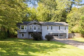 205 Deerchase Drive, Woodstock, GA 30188