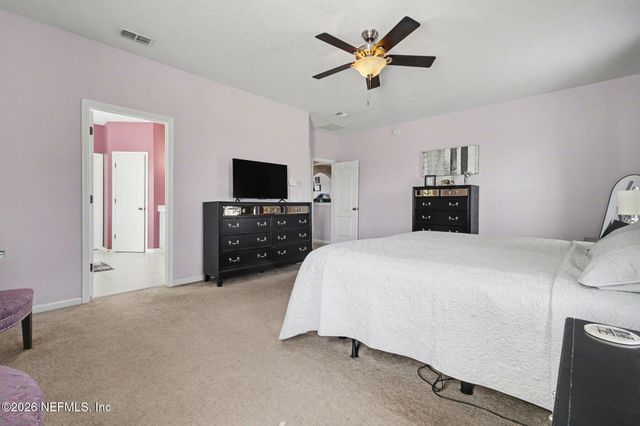 4023 SHERMAN HILLS Parkway W, Jacksonville, FL 32210