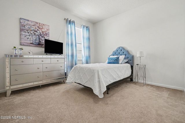 4023 SHERMAN HILLS Parkway W, Jacksonville, FL 32210