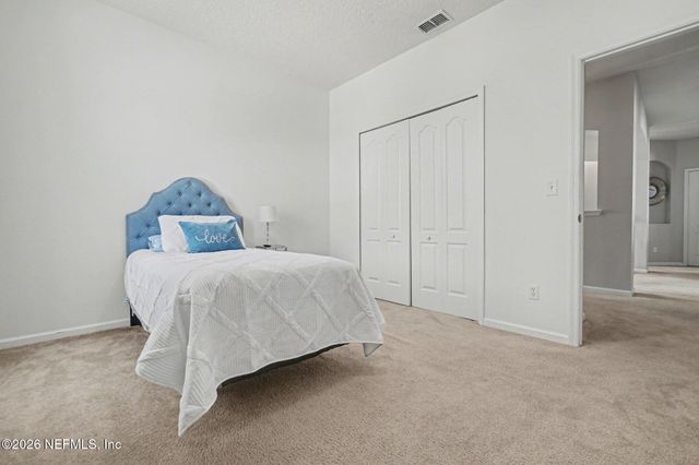 4023 SHERMAN HILLS Parkway W, Jacksonville, FL 32210