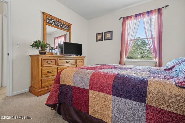 4023 SHERMAN HILLS Parkway W, Jacksonville, FL 32210