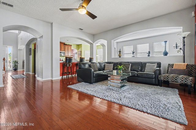 4023 SHERMAN HILLS Parkway W, Jacksonville, FL 32210