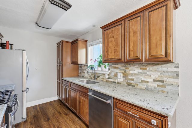 16 Coffee Tavern Road, Bedford, TX 76022
