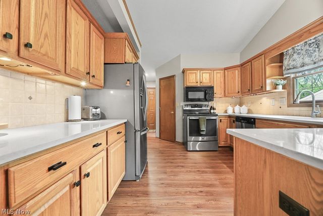 392 Maplewood Drive, Alliance, OH 44601