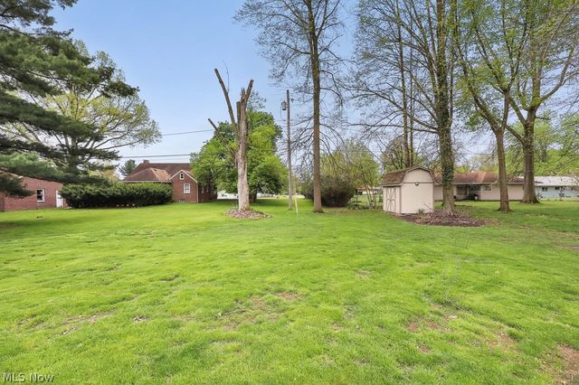 392 Maplewood Drive, Alliance, OH 44601