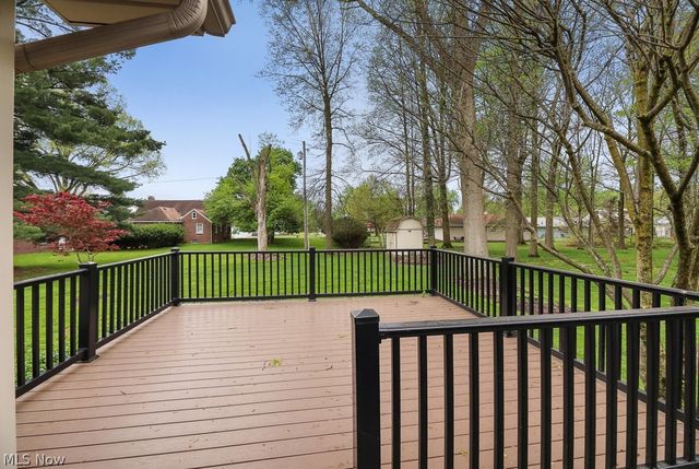 392 Maplewood Drive, Alliance, OH 44601