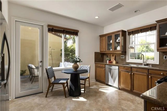 51 Bower Tree, Irvine, CA 92603