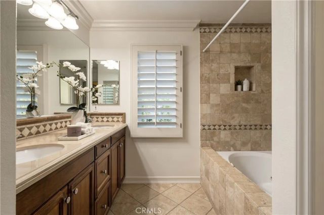 51 Bower Tree, Irvine, CA 92603