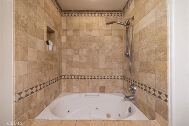 51 Bower Tree, Irvine, CA 92603