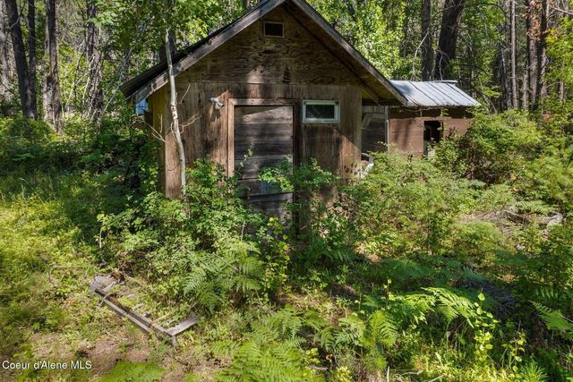 1521 Selkirk Rd, Sandpoint, ID 83864