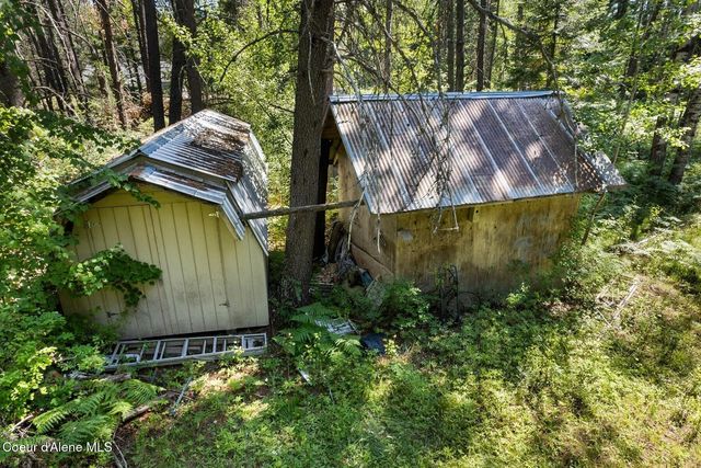 1521 Selkirk Rd, Sandpoint, ID 83864