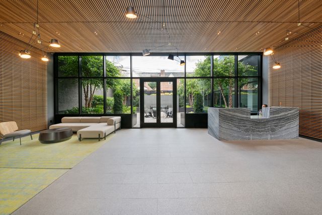 2121 31st St Apt 3H, New York City, NY 11105