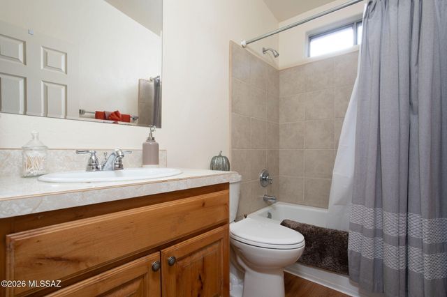 2310 W Calle Grato, Oracle, AZ 85623