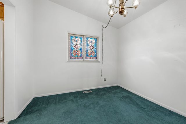 21301 Briarcliff Street, St Clair Shores, MI 48082