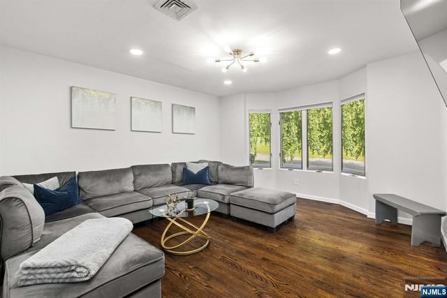 165 Hoover Drive, Cresskill, NJ 07626