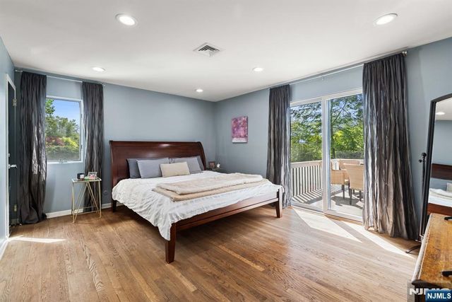 165 Hoover Drive, Cresskill, NJ 07626