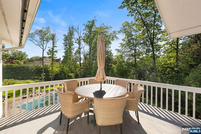 165 Hoover Drive, Cresskill, NJ 07626