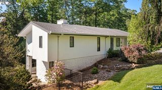 165 Hoover Drive, Cresskill, NJ 07626