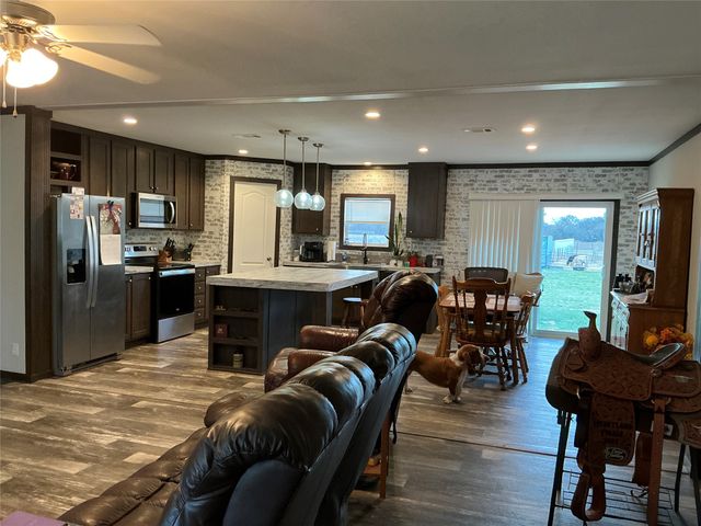 1595 CR 131, Rising Star, TX 76471