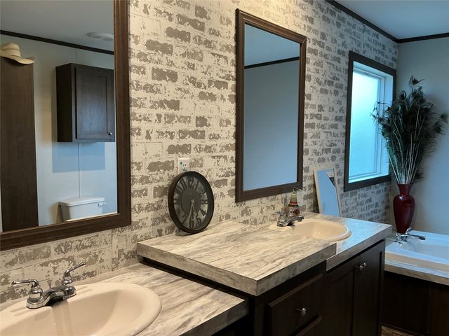 1595 CR 131, Rising Star, TX 76471