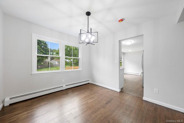 4 Sturr Lane, Florida, NY 10921