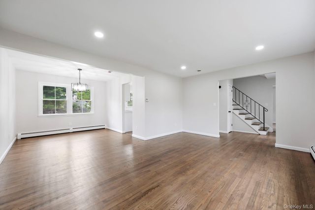 4 Sturr Lane, Florida, NY 10921