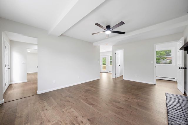 4 Sturr Lane, Florida, NY 10921