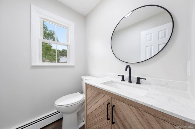 4 Sturr Lane, Florida, NY 10921