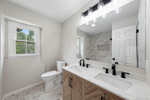 4 Sturr Lane, Florida, NY 10921